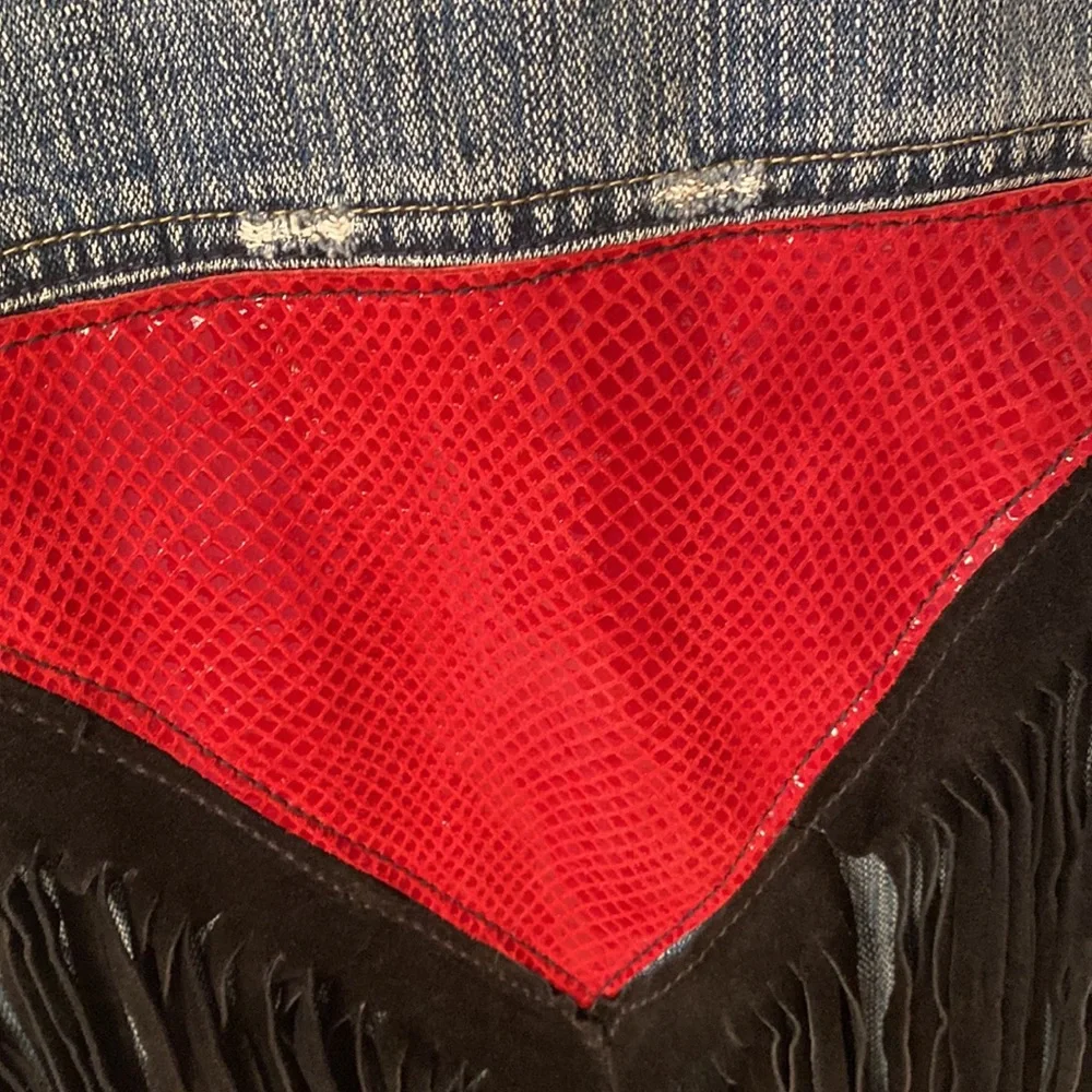 Squeeze Jean Jacket - Picture 7 of 14